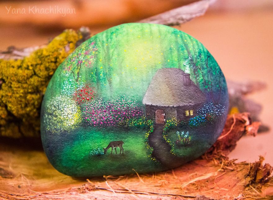 Miniature Worlds Of Tiny Creatures Painted On Stones By Yana Khachikyan 21