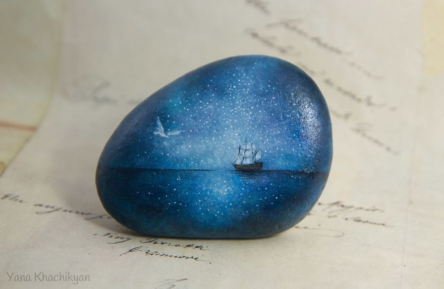 Miniature Worlds Of Tiny Creatures Painted On Stones By Yana Khachikyan 24
