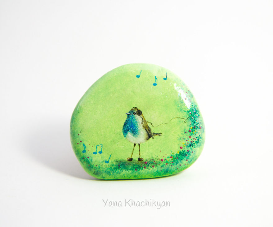 Miniature Worlds Of Tiny Creatures Painted On Stones By Yana Khachikyan 25