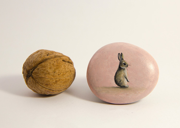 Miniature Worlds Of Tiny Creatures Painted On Stones By Yana Khachikyan 5