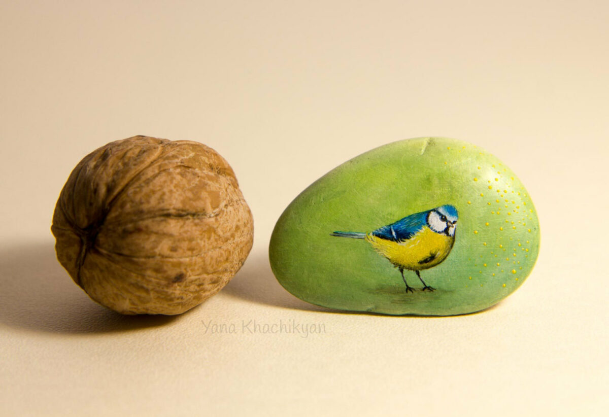 Miniature Worlds Of Tiny Creatures Painted On Stones By Yana Khachikyan 6