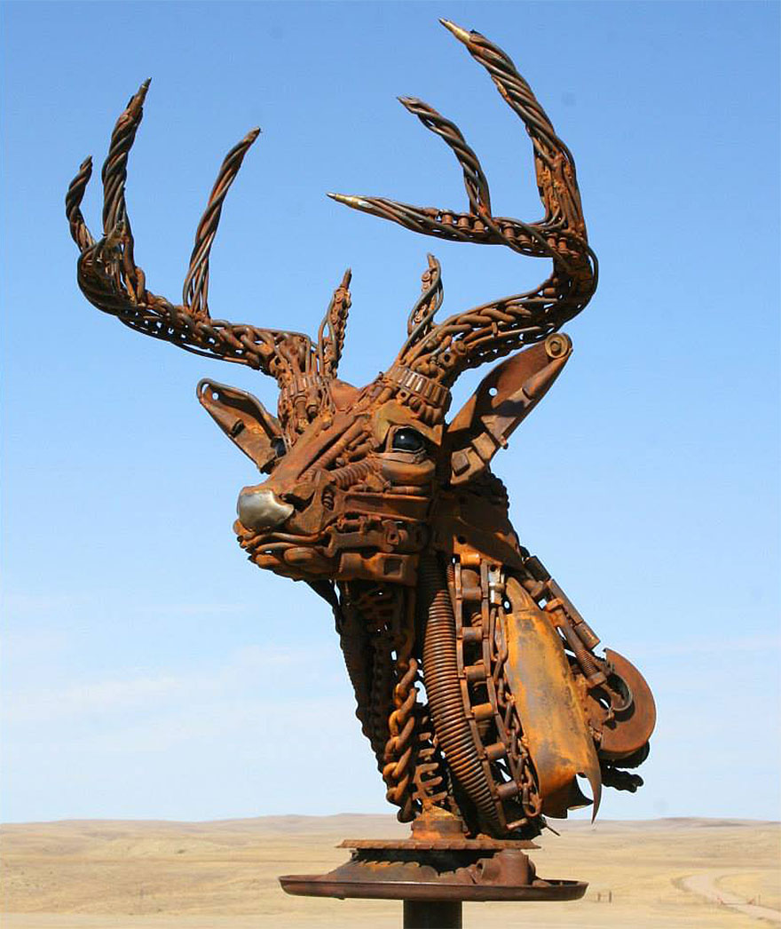 Scrap Metal Turned Into Extraordinary Sculptures By John Lopez 24