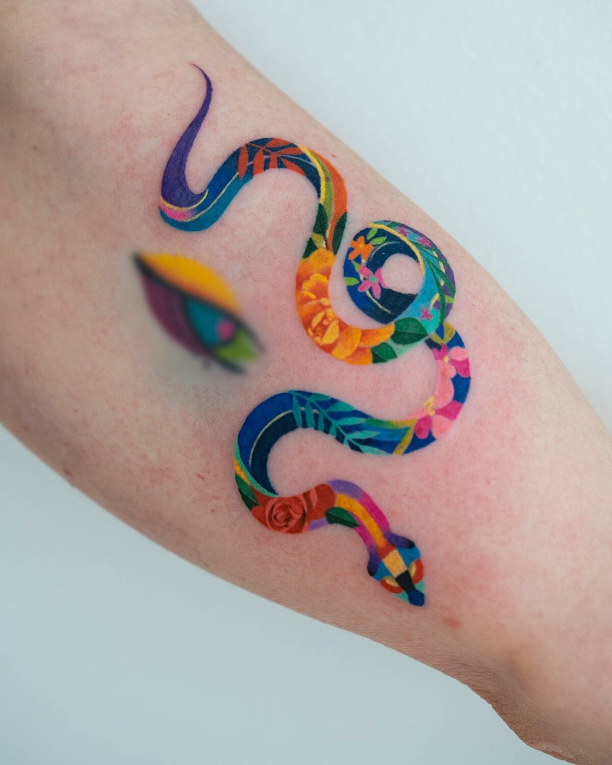 Vibrant And Multicolored Fauna And Flora Tattoos By Zihee 3