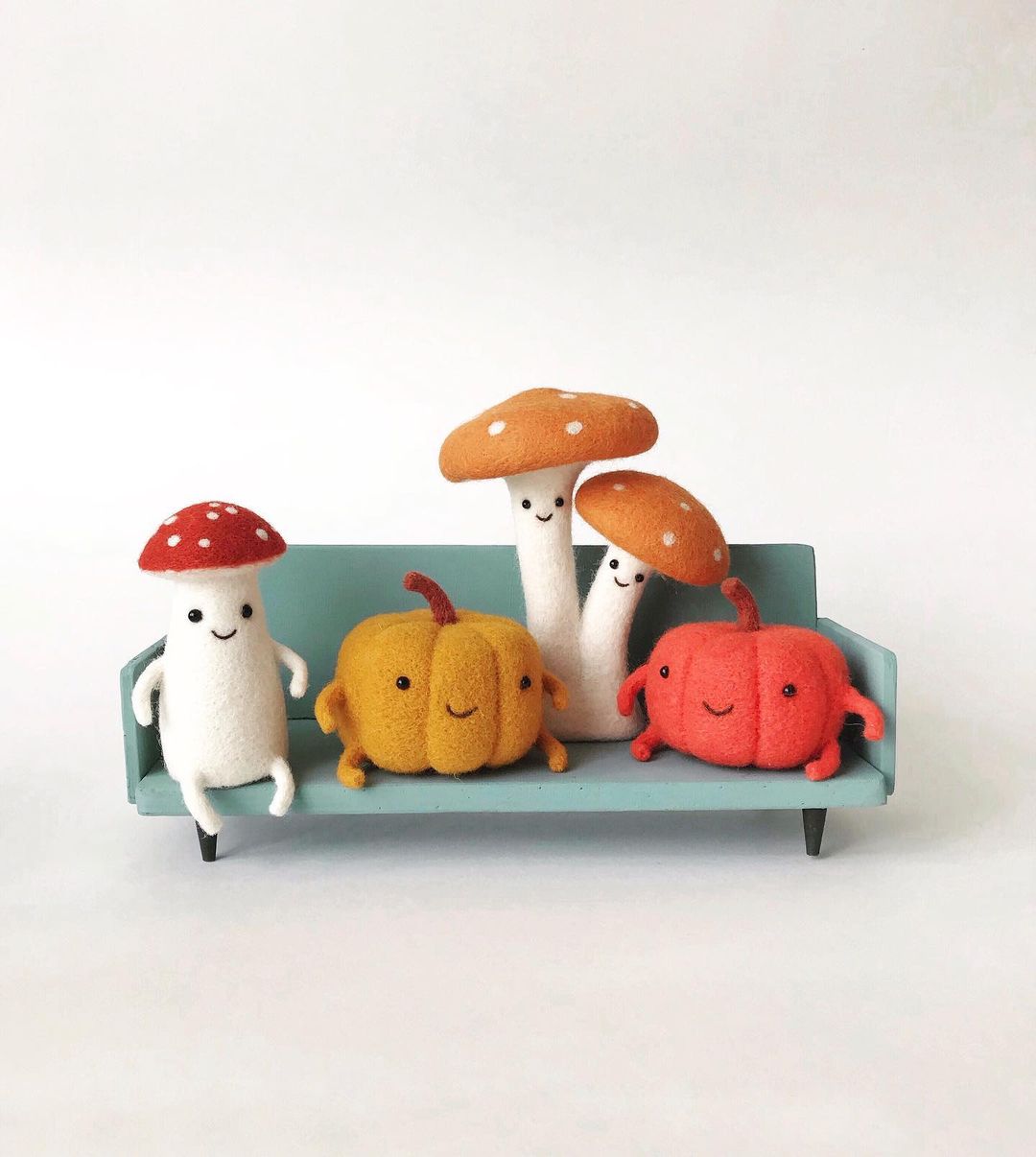 Adorable Needle Felted Sculptures By Manooni 8