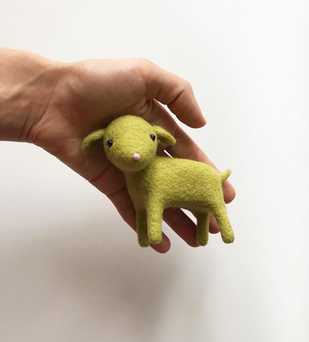Adorable Needle Felted Sculptures By Manooni 9