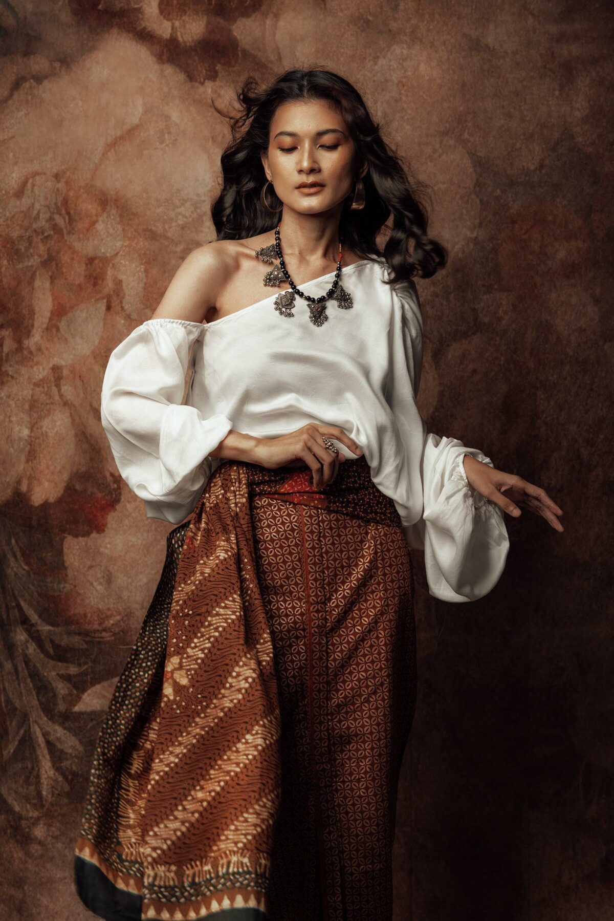 Project Puan A Gorgeous And Delicate Portrait Series On Indonesian Women By Nicoline Patricia Malina 5