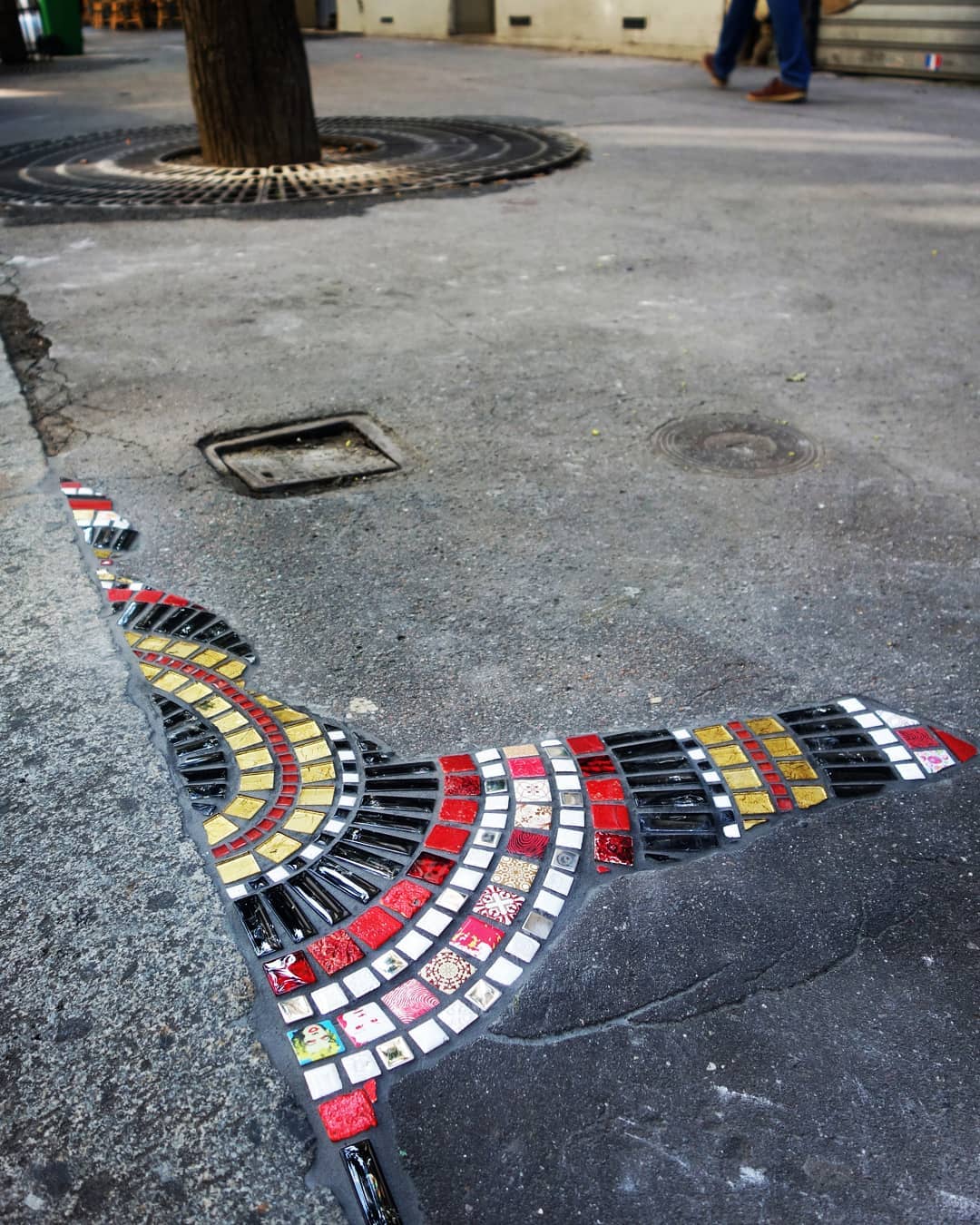 Fractured Sidewalks Pavements And Walls Repaired With Vibrant Tiled Mosaics By Ememem 14