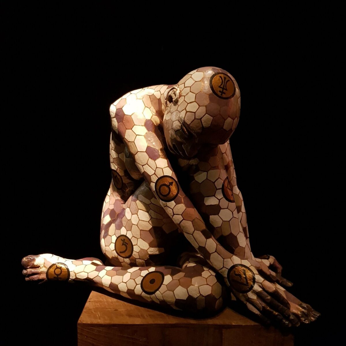 Expressive Figurative Sculptures Gorgeously Covered By Colorful Patterns By Paola Epifani Rabarama 7