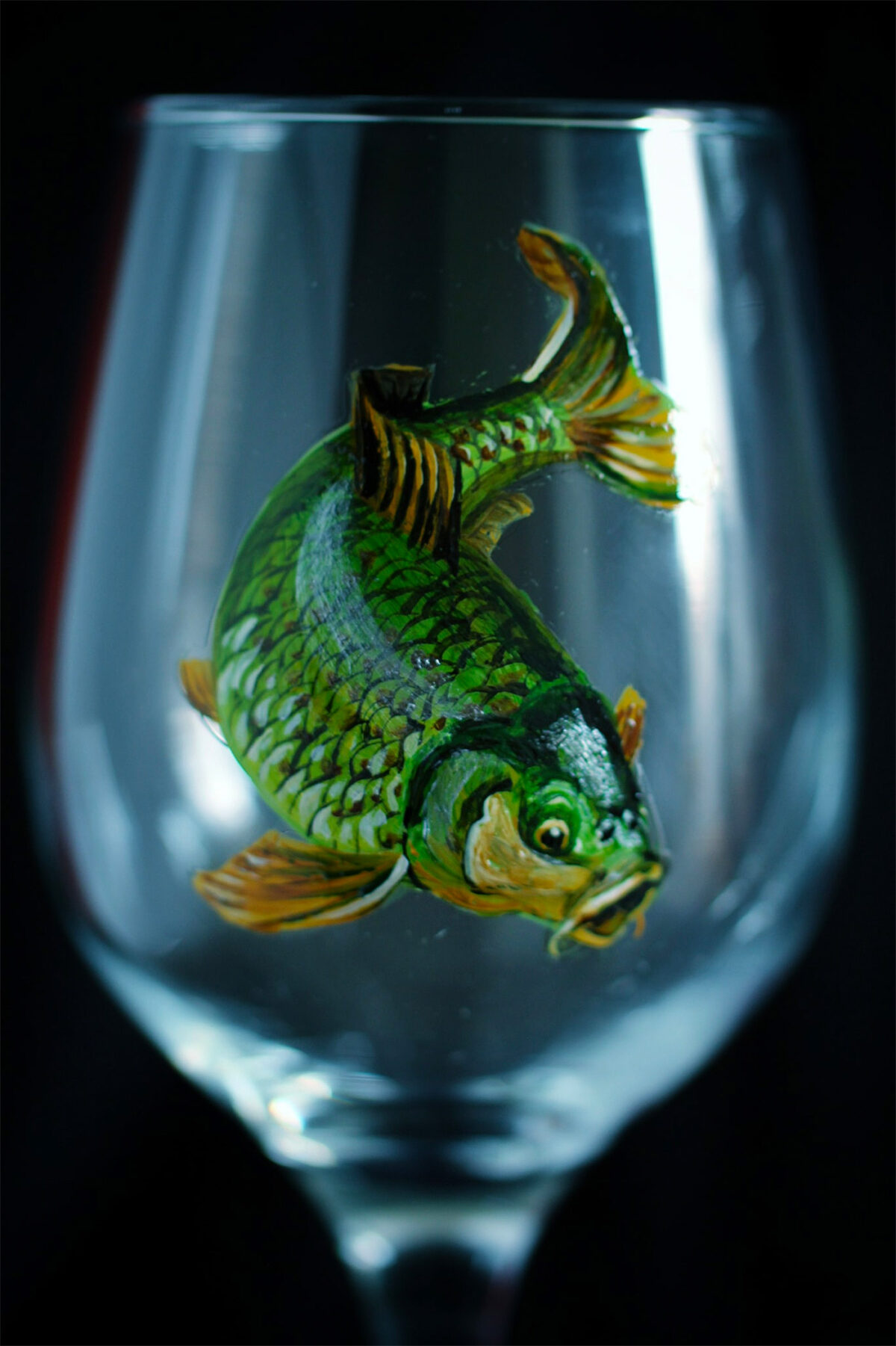 Stunning Realistic Glass Paintings By Silvia Popescu 14