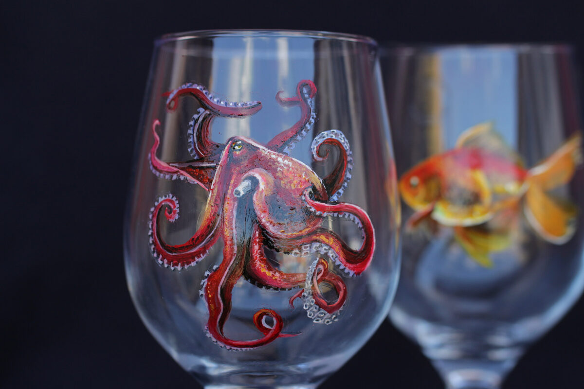 Stunning Realistic Glass Paintings By Silvia Popescu 6