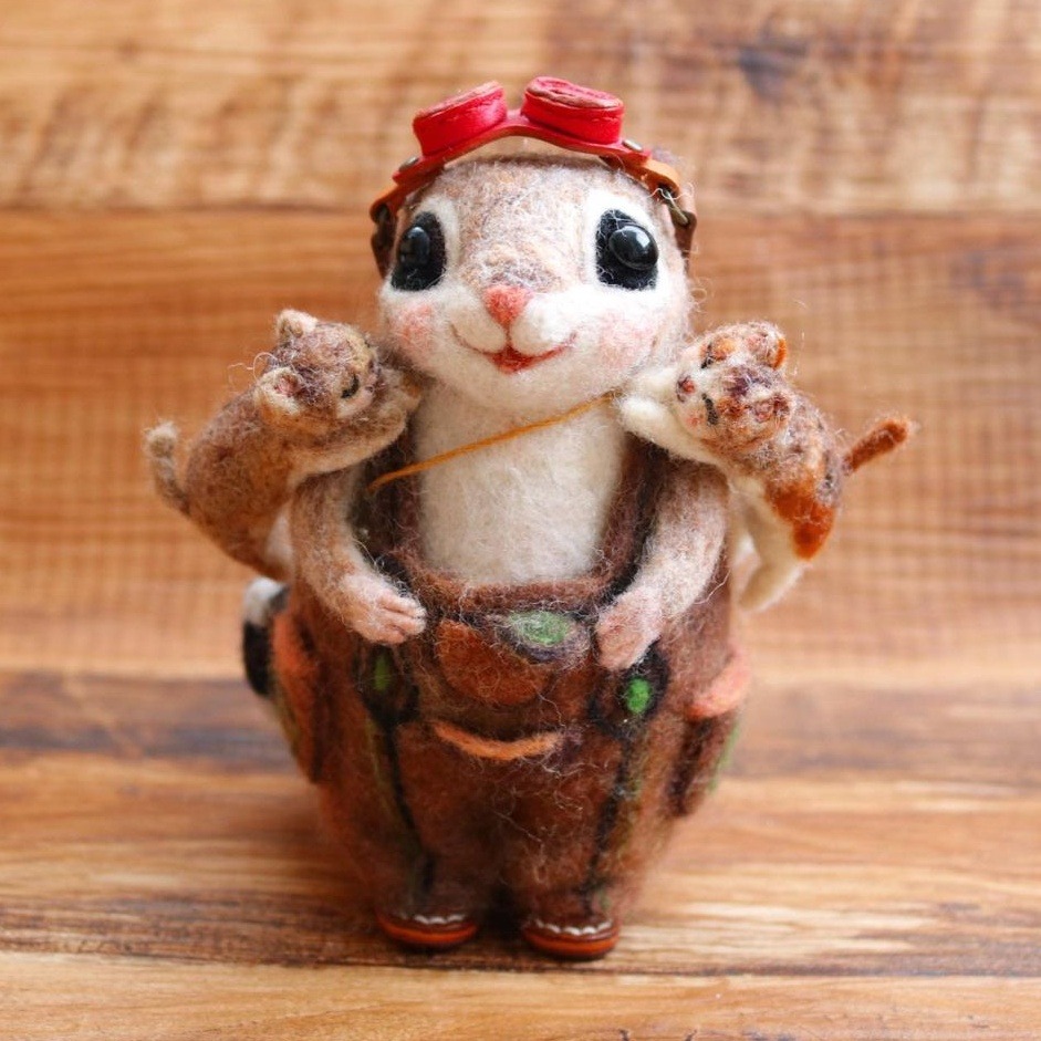 Cute Squirrel Fiber Sculptures By Yurico Momo (10)