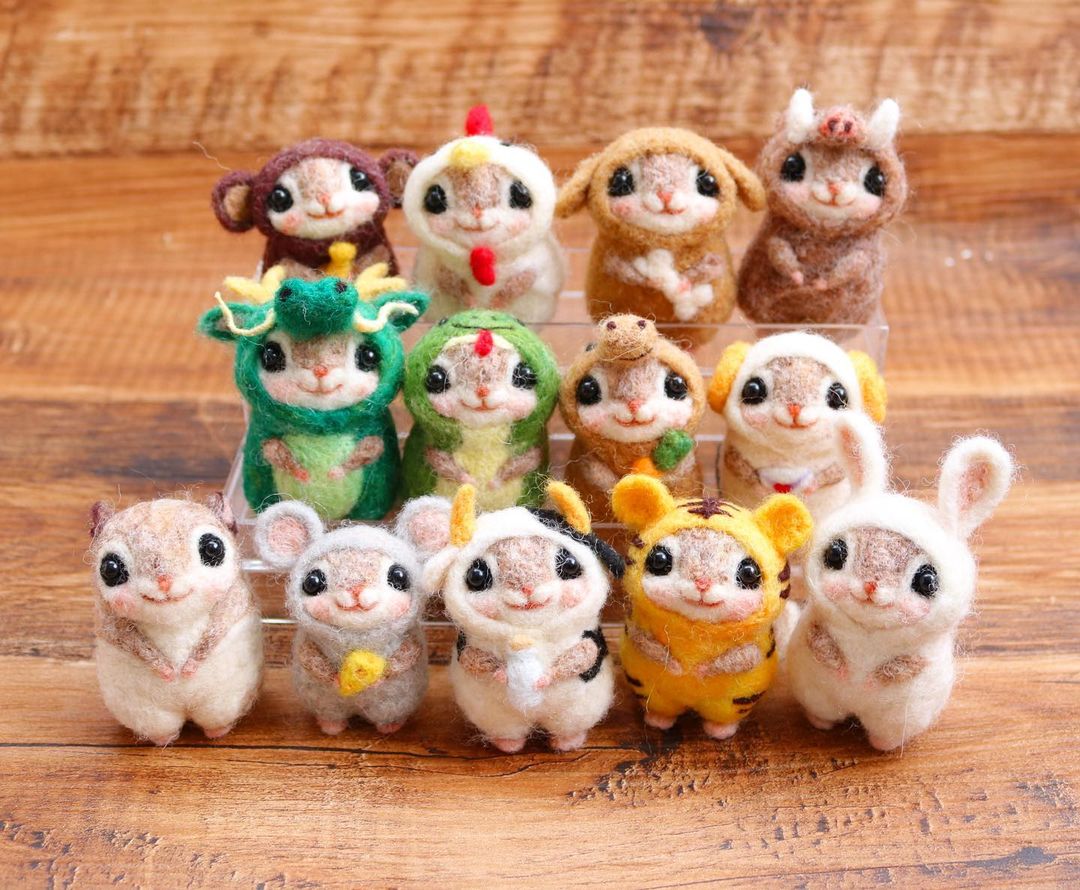Cute squirrel fiber sculptures by Yurico Momo