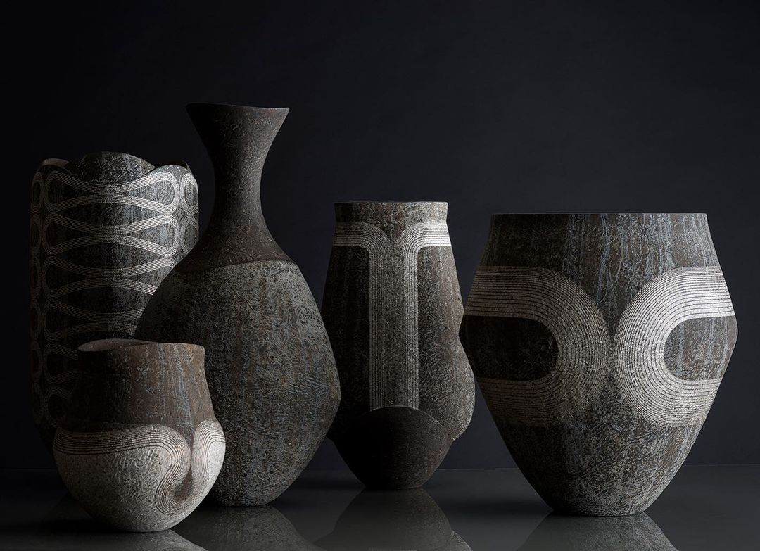 Elegant Sculptural Ceramic Vases By Daisuke Iguchi 3