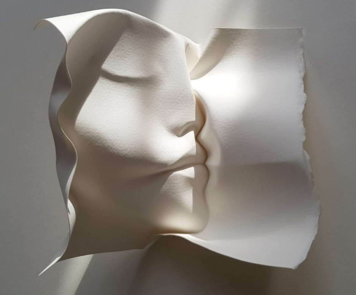 Fascinating Facial Sculptures Made From Folded Paper Sheets By Polly Verity (6)
