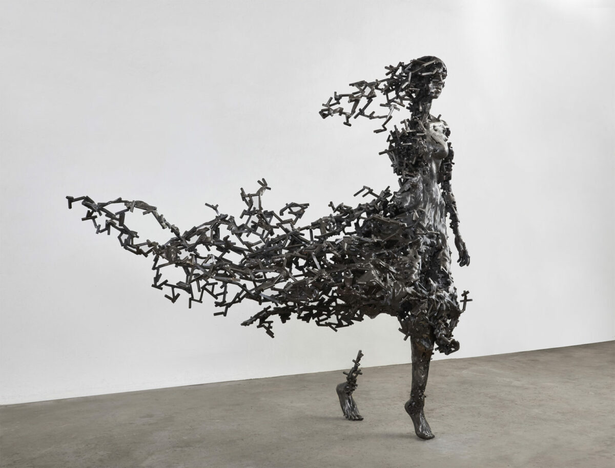 Fragmented Figures Awesome Steel Sculptures By Regardt Van Der Meulen (13)