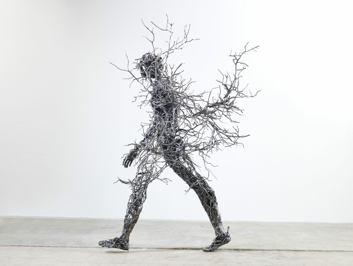 Fragmented Figures Awesome Steel Sculptures By Regardt Van Der Meulen (7)