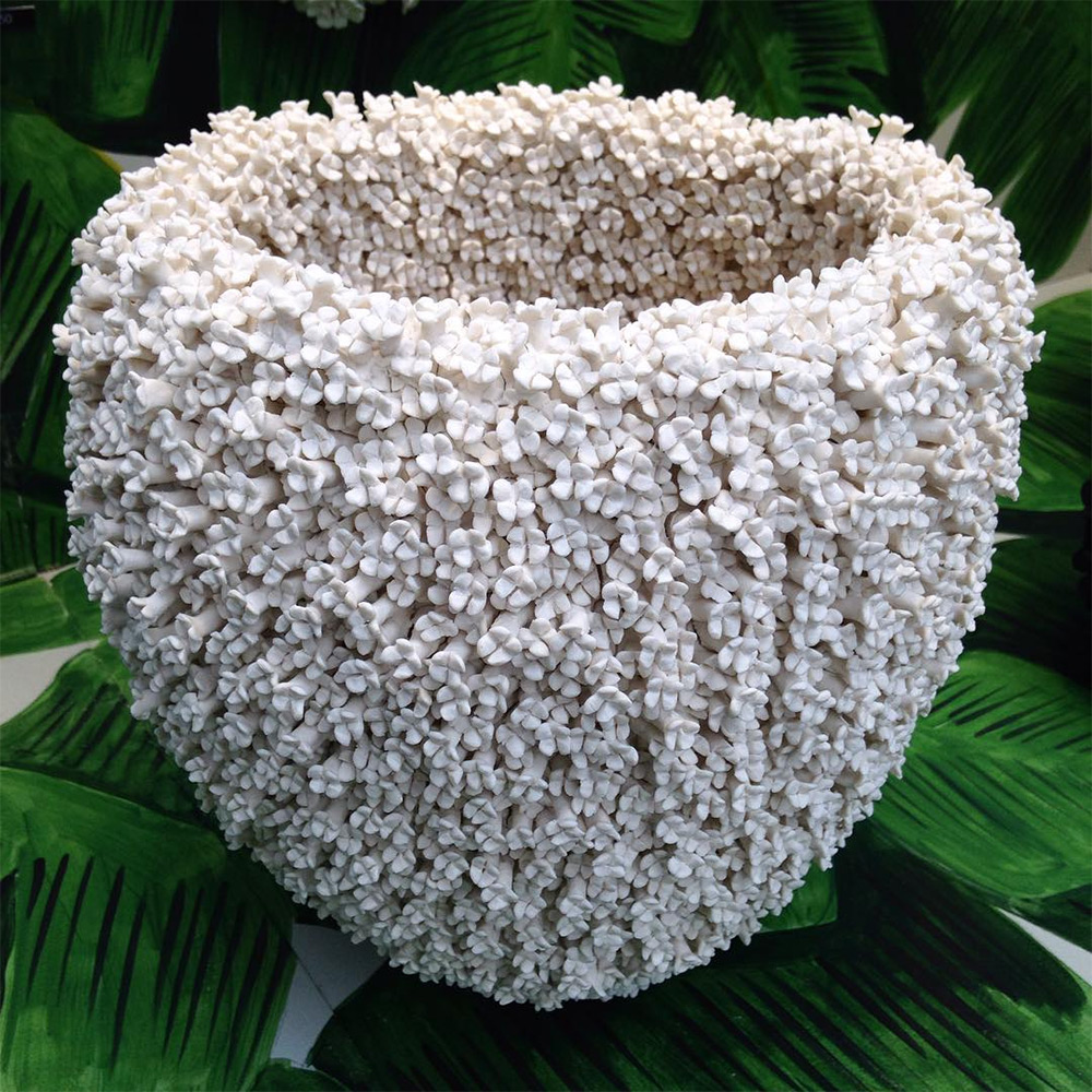 Gorgeous Ceramic Art Pieces Ornate With Intricate Porcelain Flowers By Vanessa Hogge (7)