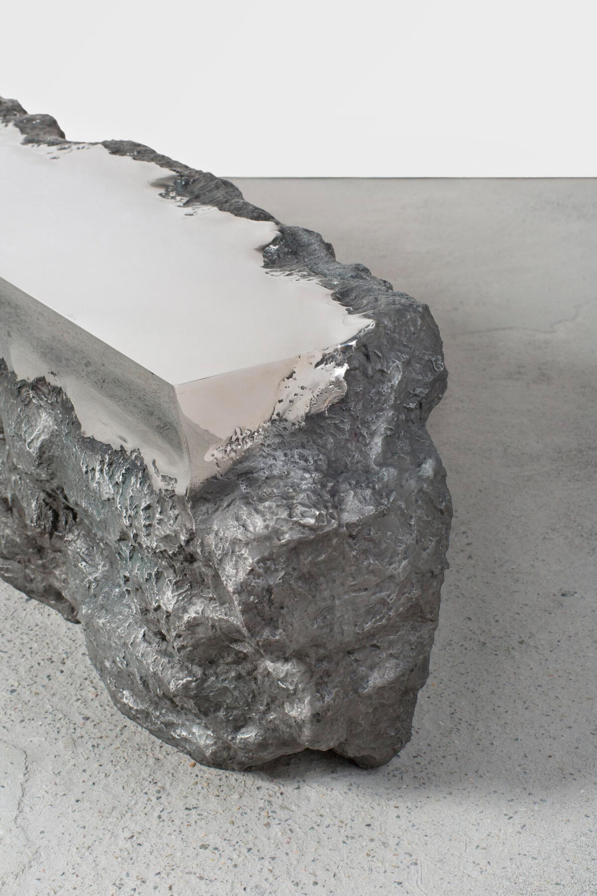 Monoliths Intriguing Sculptural Pieces Of Furniture By Hongjie Yang (15)