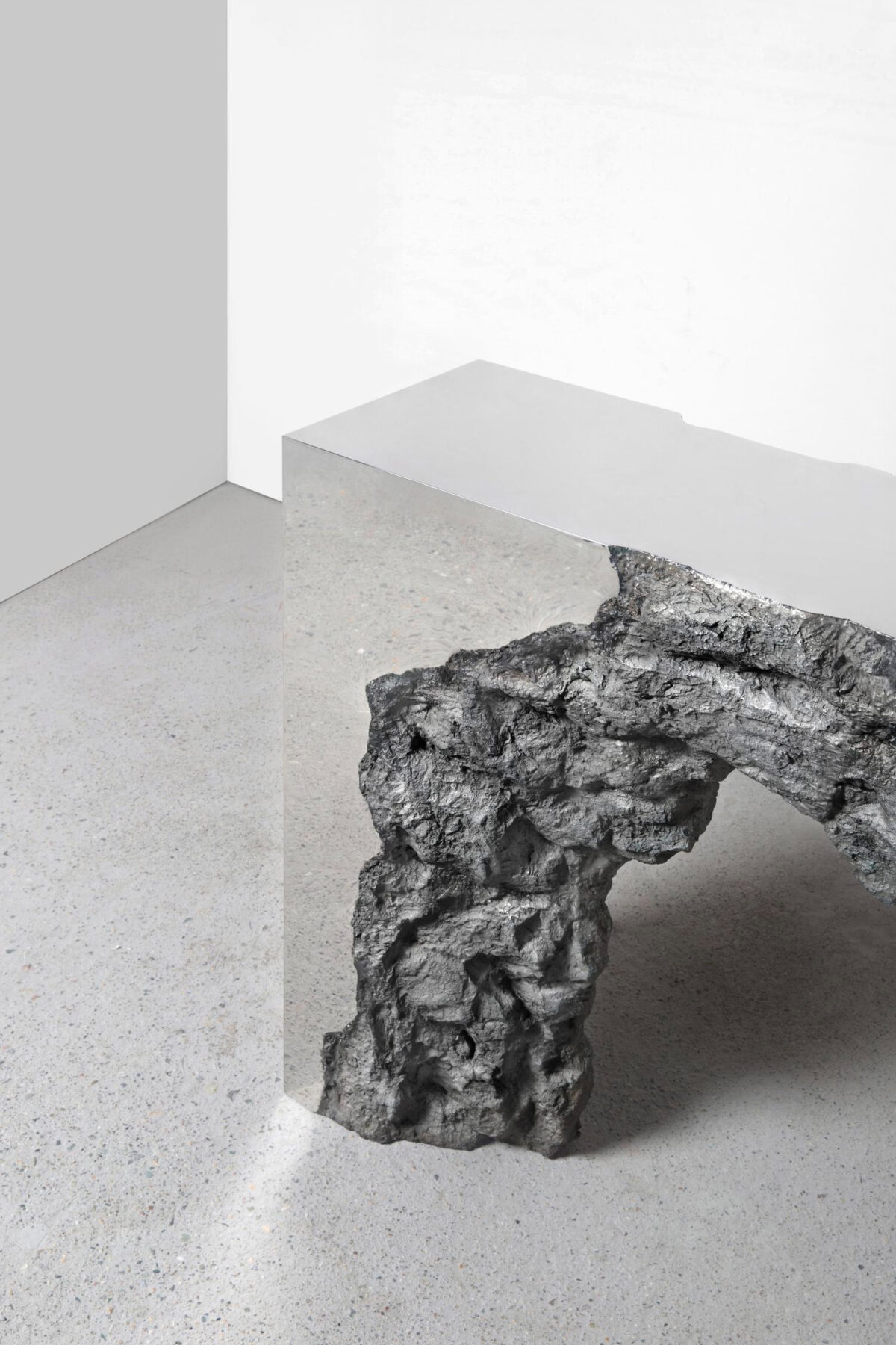 Monoliths Intriguing Sculptural Pieces Of Furniture By Hongjie Yang (2)