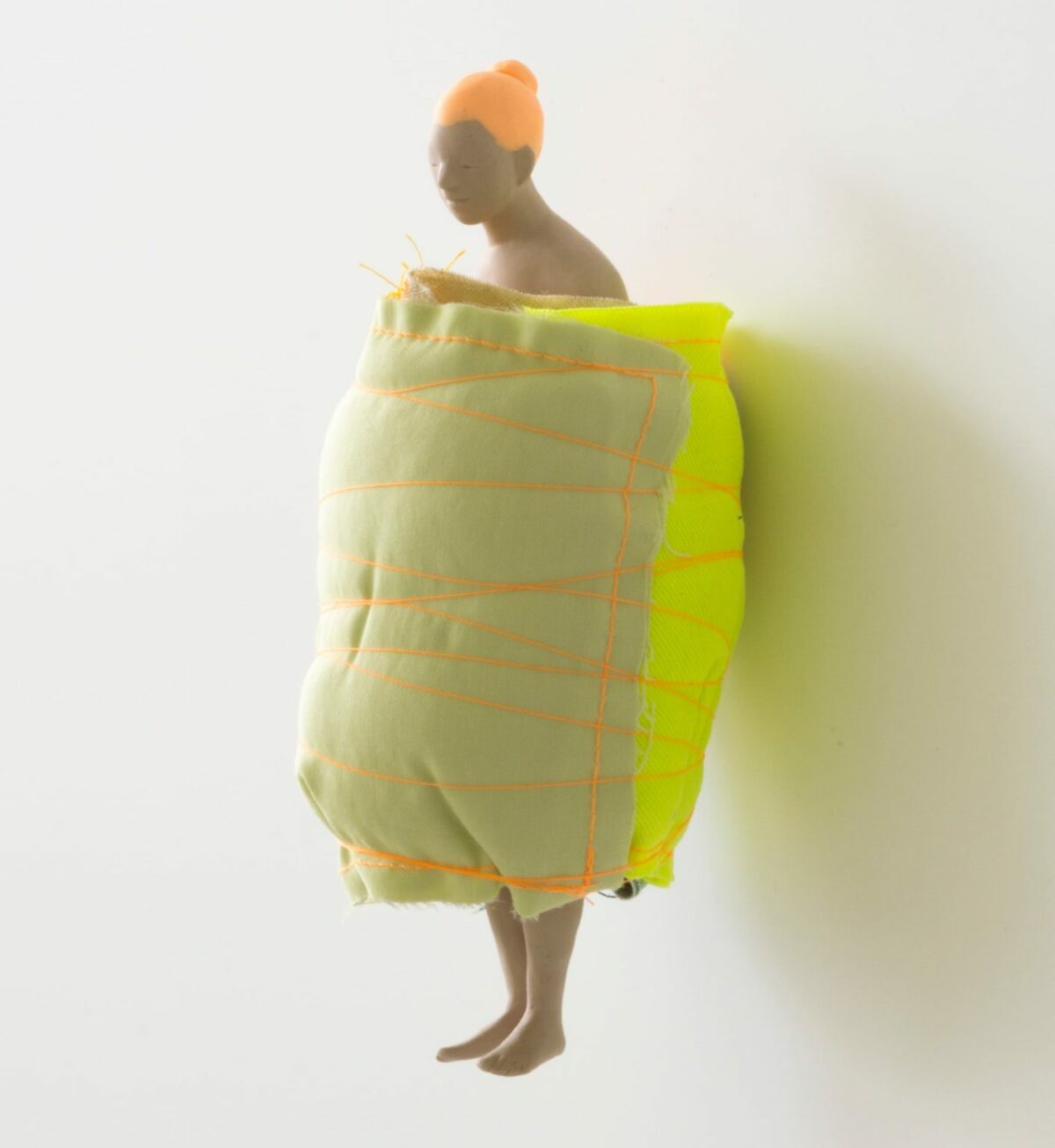 Peculiar Figure Sculptures In Vivid Colors By Frode Bolhuis (14)