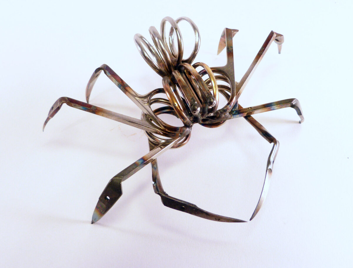 Scissors Confiscated By The Tsa Transformed Into Amazing Spider Sculptures By Christopher Locke (3)