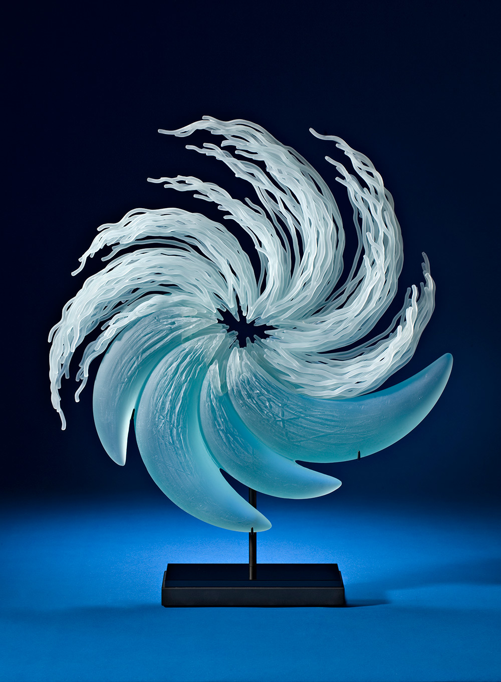 Sublime Glass Sculptures Inspired By Waves And Sea Creatures By K. William Lequier (7)