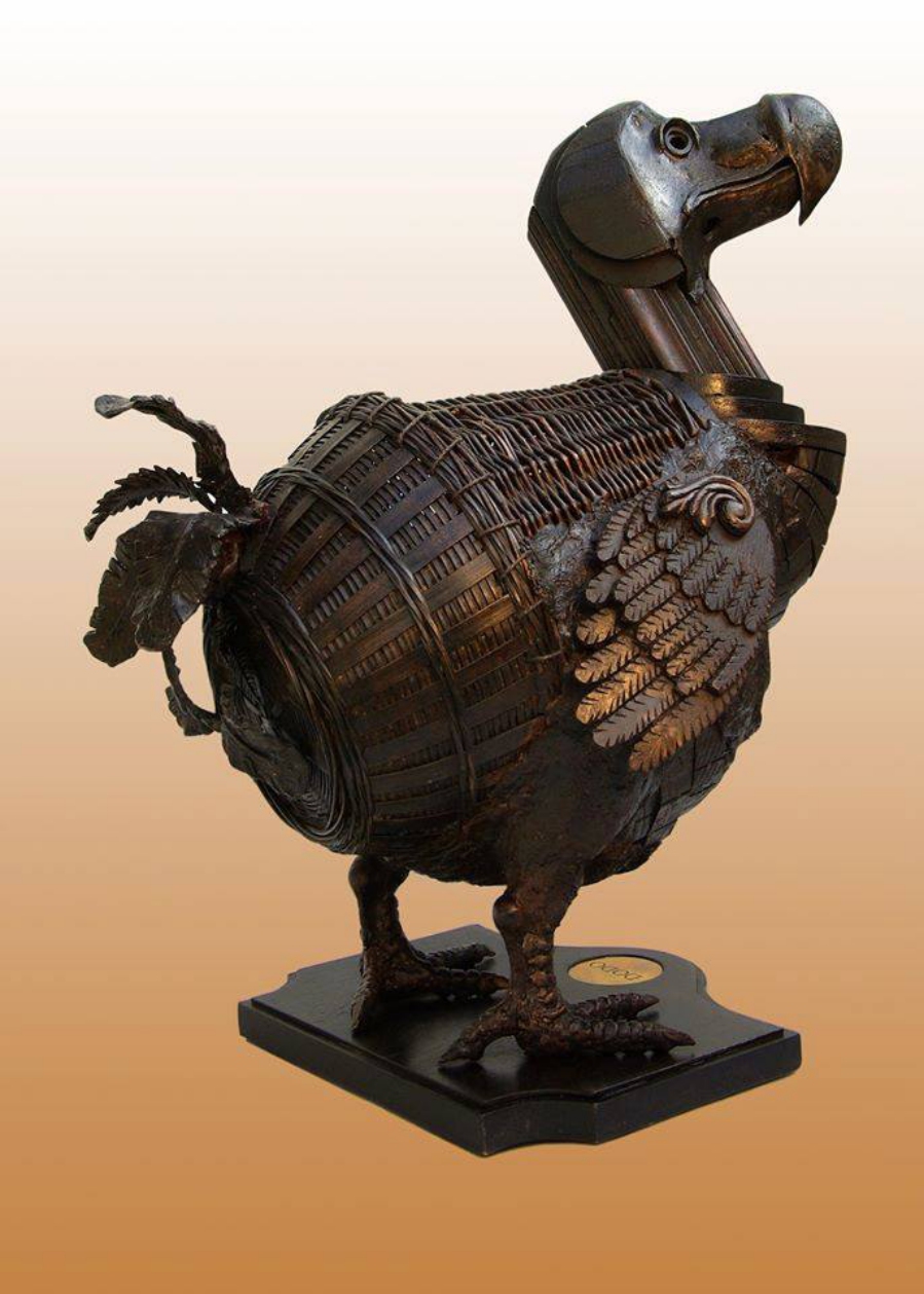 Superb Figurative Sculptures Made From Recycled Materials By Jean Paul Douziech (9)