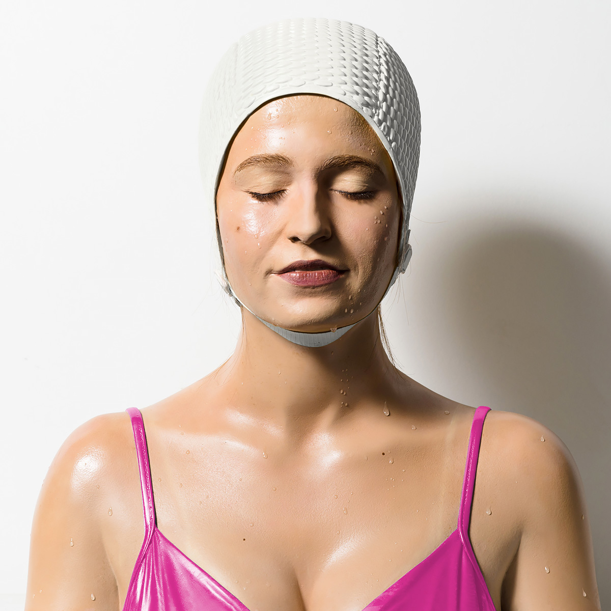 Amazingly Realistic Swimmer Sculptures By Carole A. Feuerman (8)