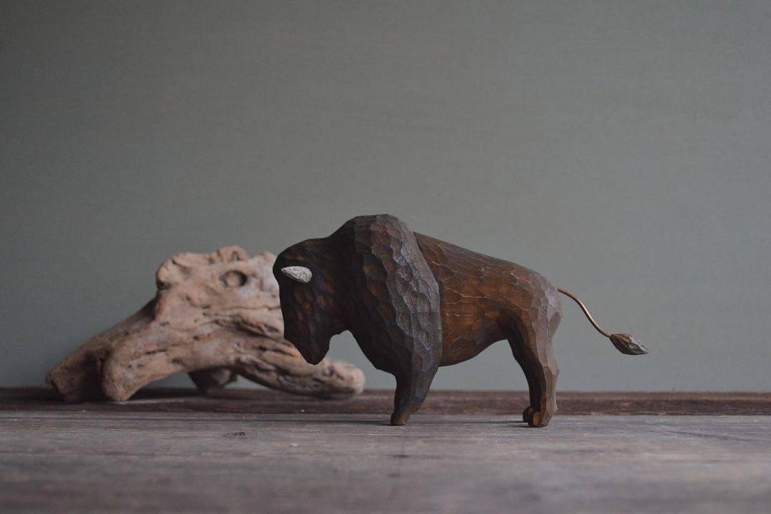 Formidable Wood Carved Sculptures Of Wildlife Animals In Miniature By Tomohiro Suzuki (13)