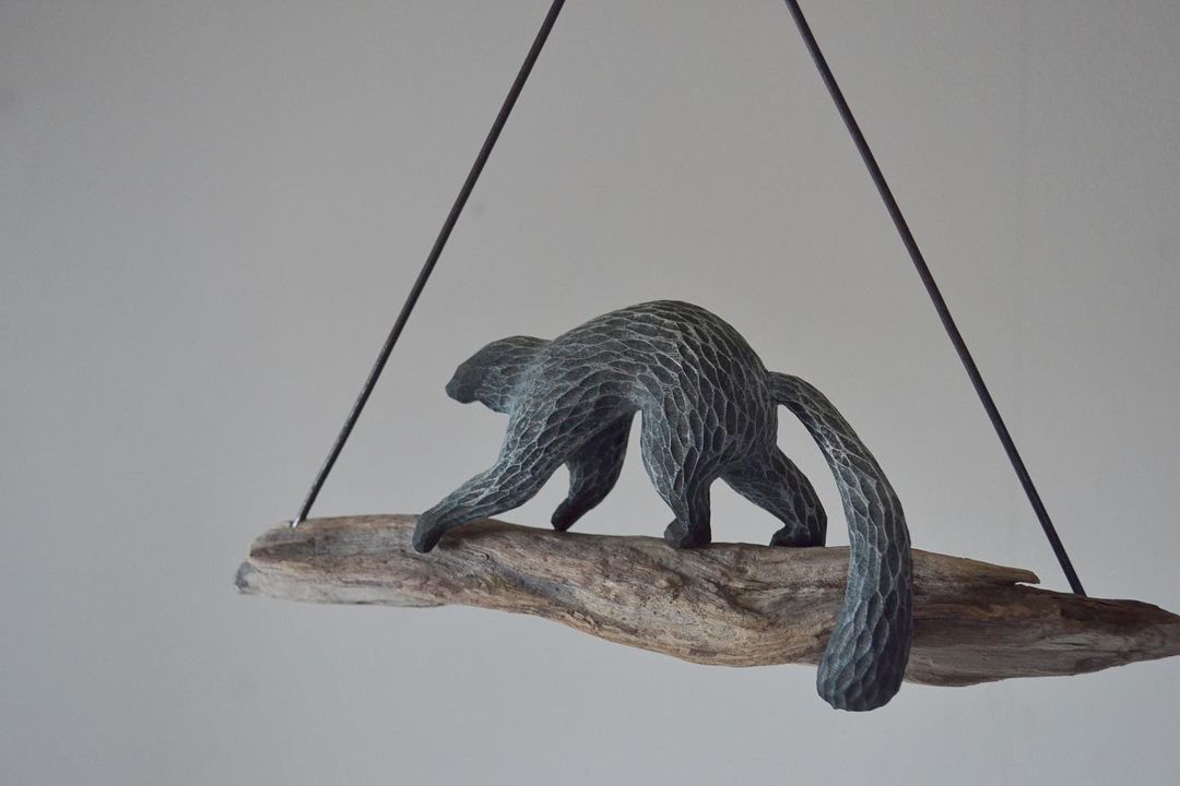 Formidable Wood Carved Sculptures Of Wildlife Animals In Miniature By Tomohiro Suzuki (20)