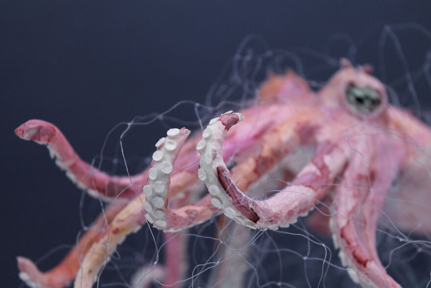 Ocean Pollution Realistic Paper Sculptures Of Animals Threatened By Pollution By Tina Kraus (6)