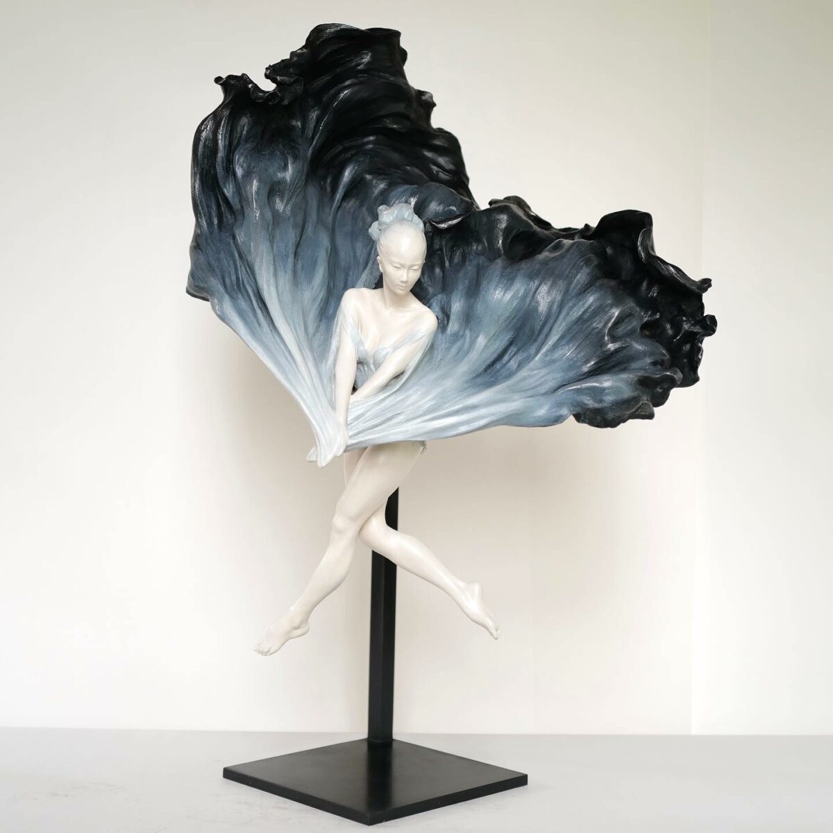Gorgeous Sculptures Of Women In Flying Dresses By Luo Li Rong (12)