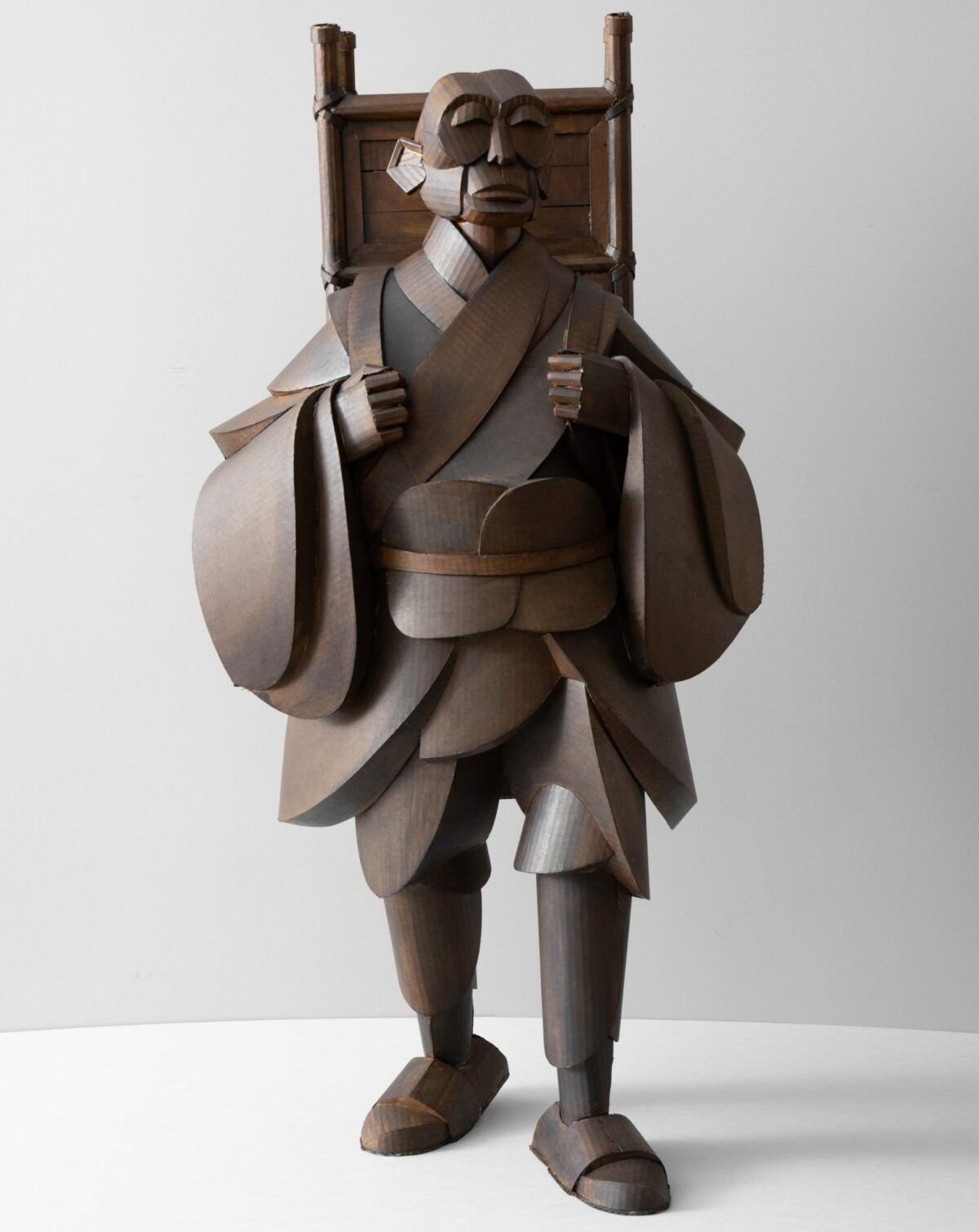 New Figurative Sculptures Made Of Cardboard By Warren King (3)
