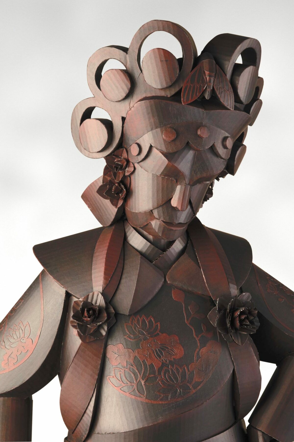 New Figurative Sculptures Made Of Cardboard By Warren King (8)