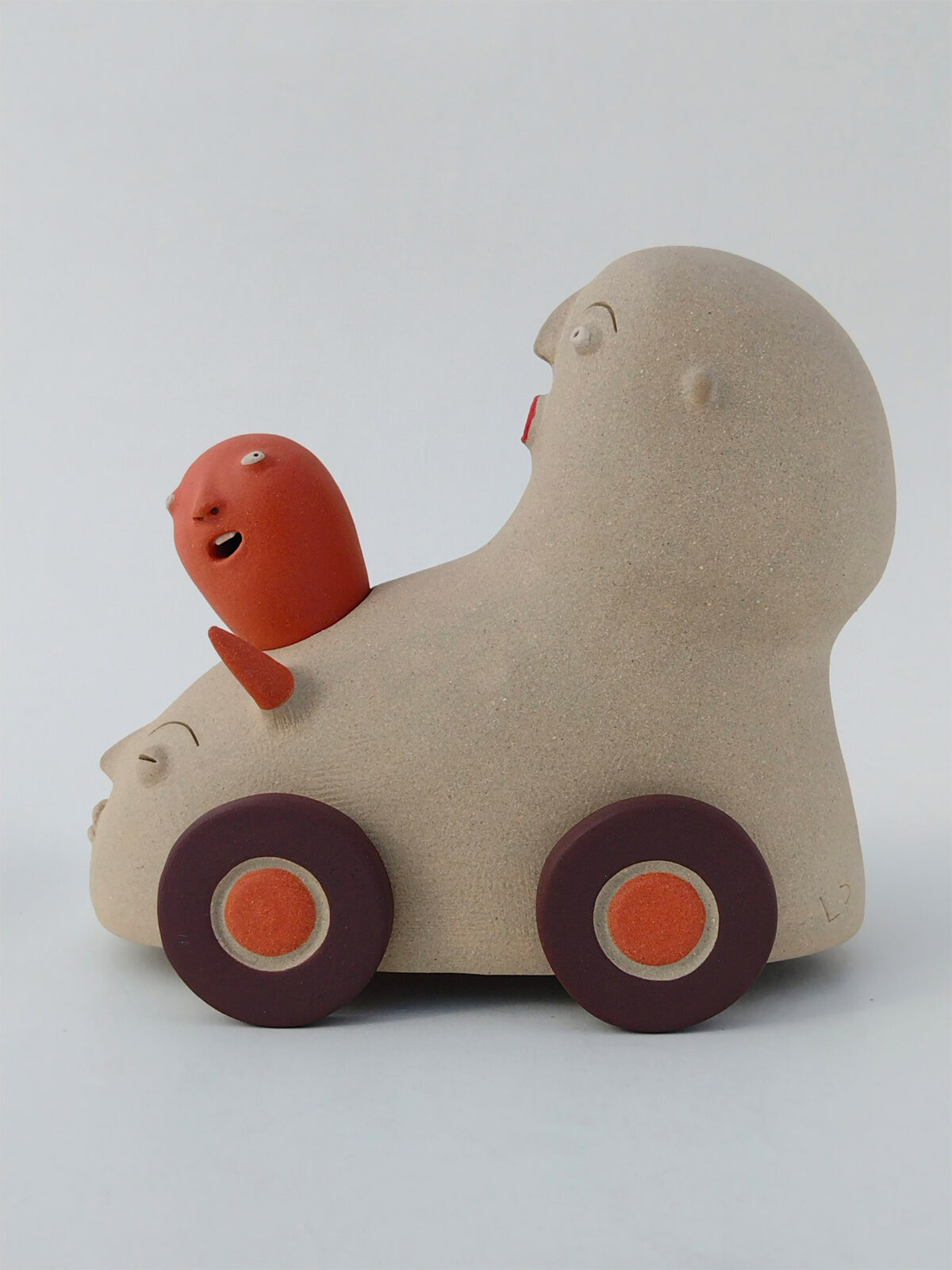 Amusing Ceramic Sculptures Of Quirky Creatures By Luciano Polverigiani (11)