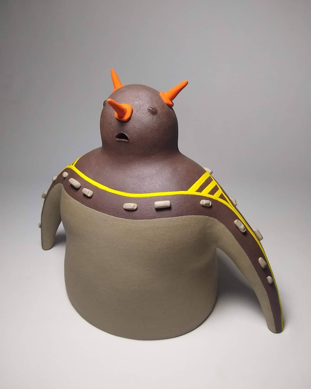 Amusing Ceramic Sculptures Of Quirky Creatures By Luciano Polverigiani (26)