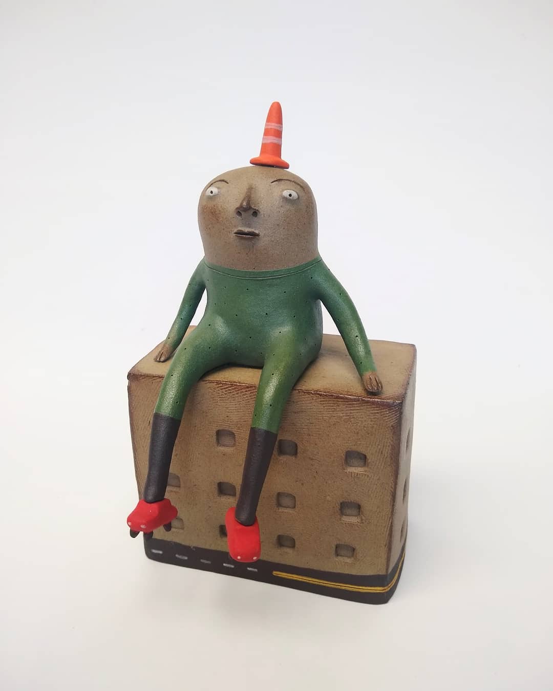 Amusing Ceramic Sculptures Of Quirky Creatures By Luciano Polverigiani (27)