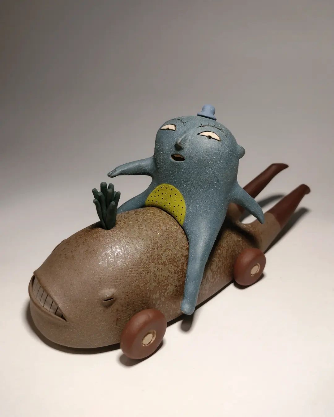 Amusing Ceramic Sculptures Of Quirky Creatures By Luciano Polverigiani (34)