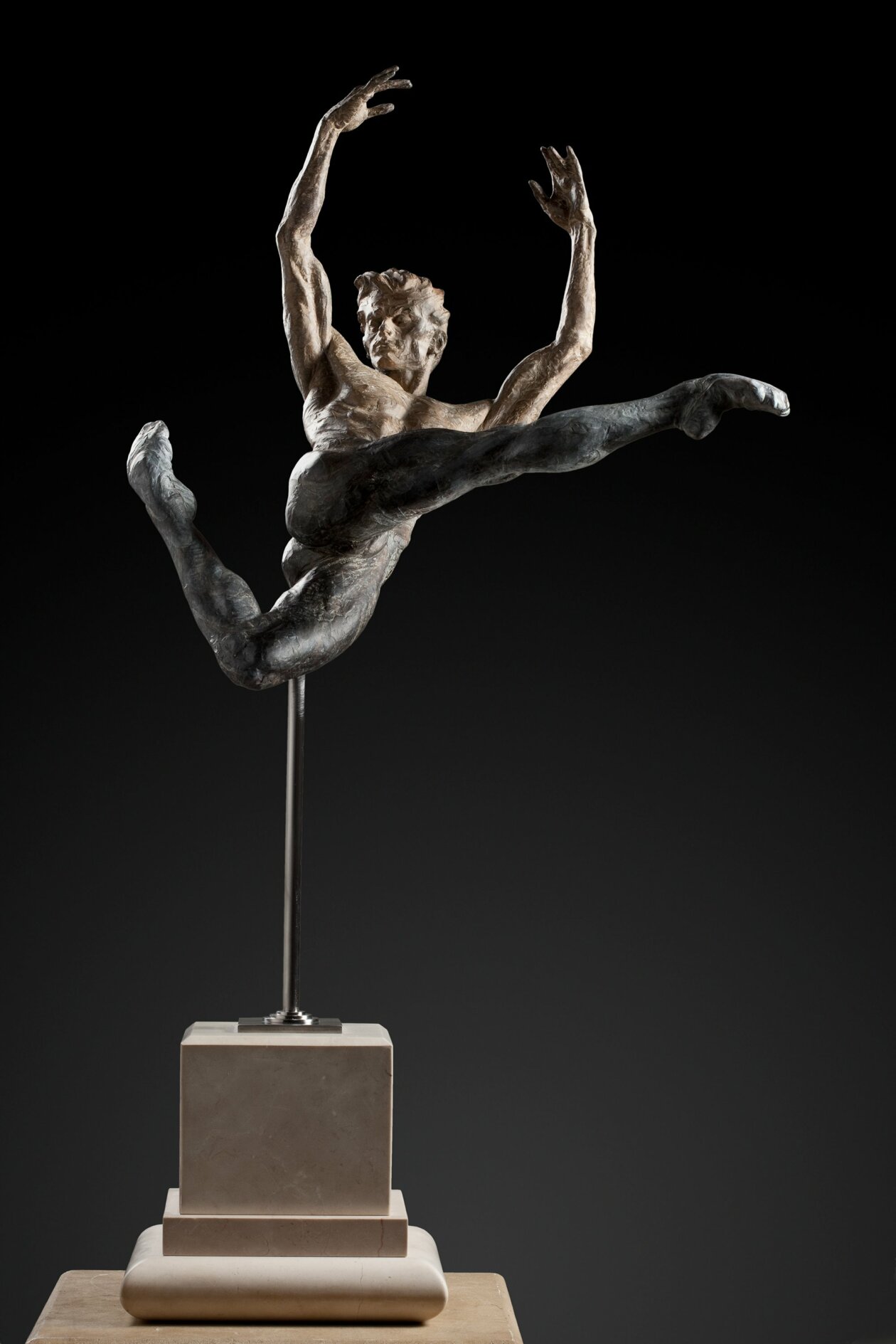 Poetic And Expressive Figurative Bronze Sculptures By Richard Macdonald (10)