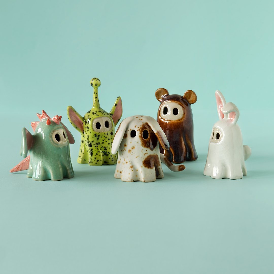 Fun Tiny Ceramic Ghosts By Lisa Agnetun (12)