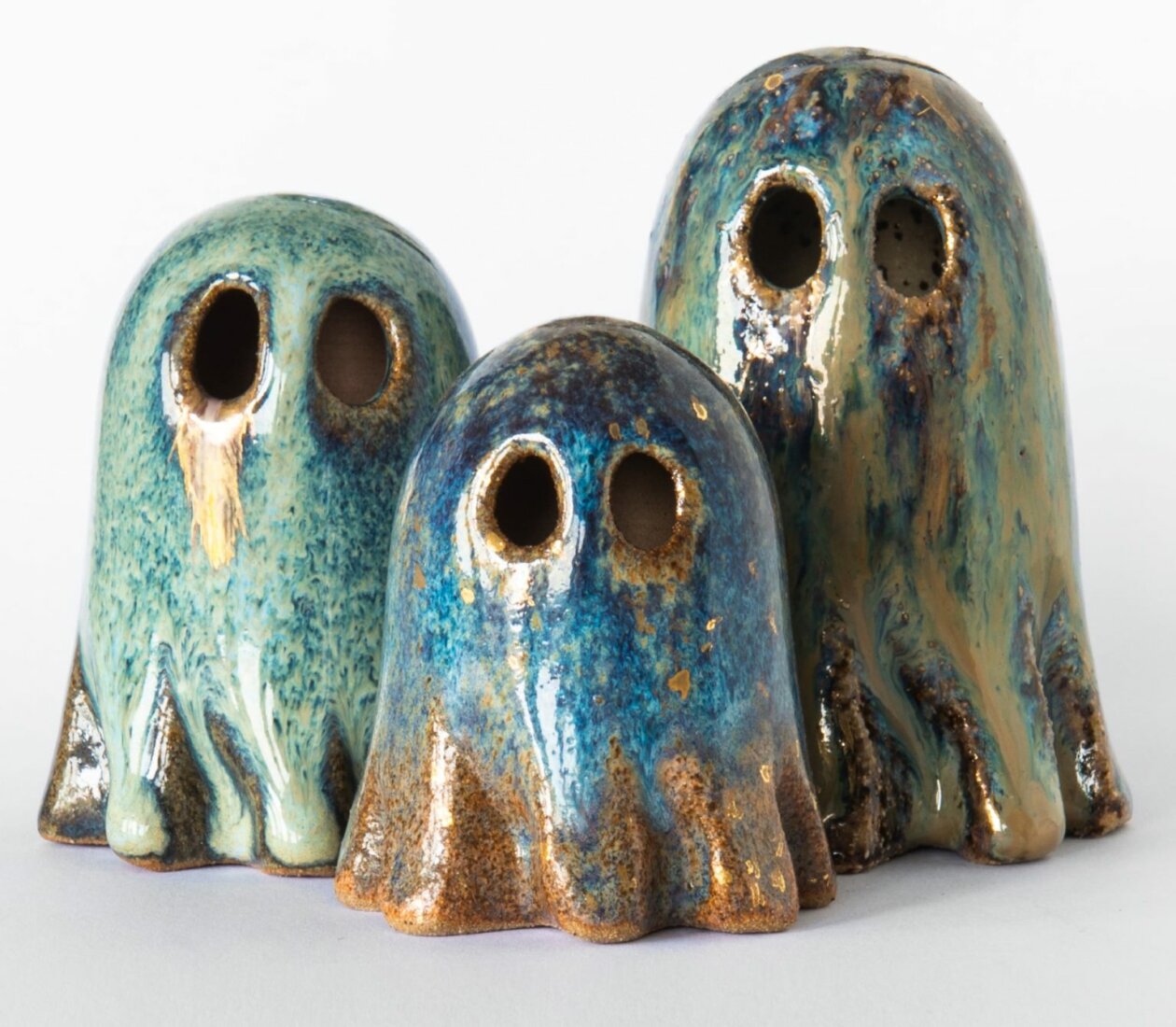 Fun Tiny Ceramic Ghosts By Lisa Agnetun (2)