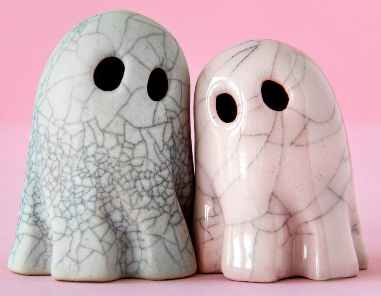 Fun Tiny Ceramic Ghosts By Lisa Agnetun (3)