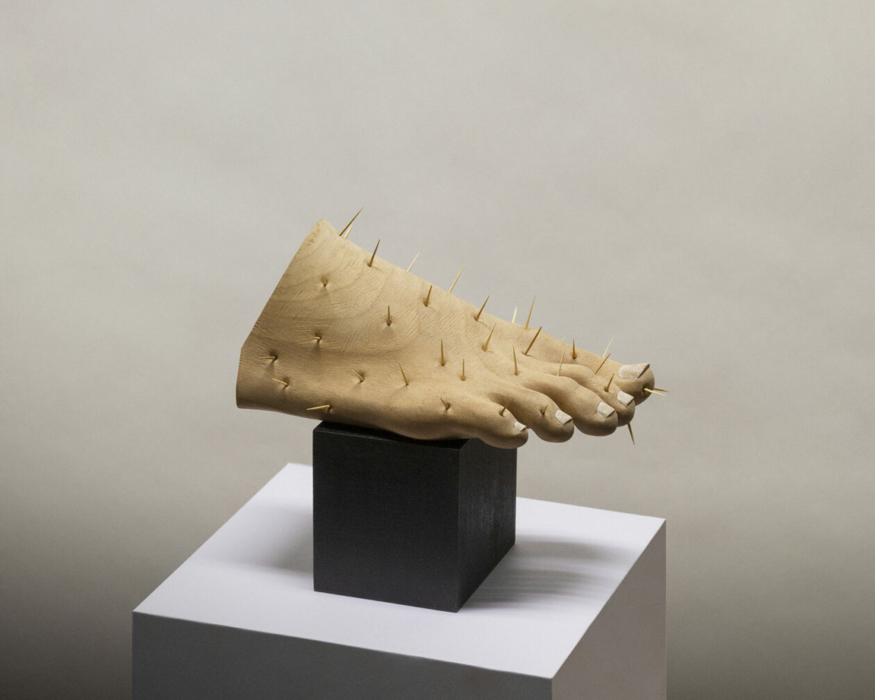 Metamorphosis, Surreal Figurative Sculptures By Andreas Senoner (2)