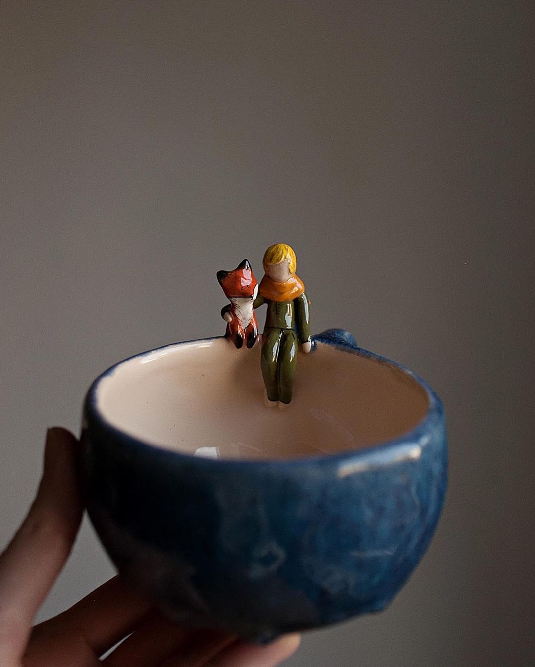 Delicate Ceramics Decorated With Lovely Figure Sculptures By Nadya And Olga (21)