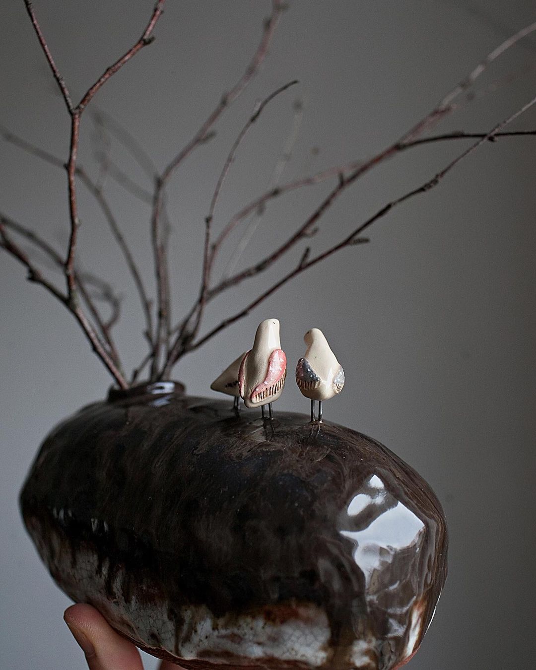 Delicate Ceramics Decorated With Lovely Figure Sculptures By Nadya And Olga (28)