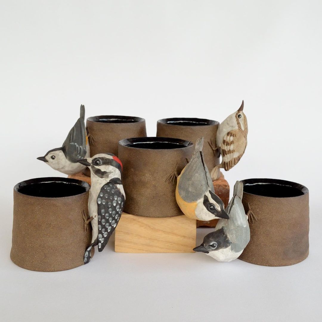 Ceramic Vases Ornate With Realistic Bird Sculptures By Sarah Conti (17)