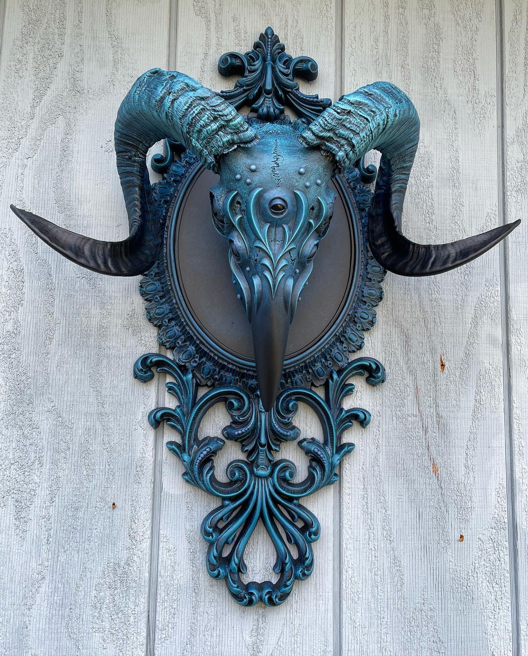 Dark Sculptures Made From Animal Skulls By Chris Haas (26)