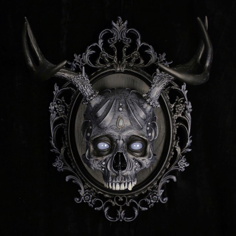 Dark Sculptures Made From Animal Skulls By Chris Haas (1)