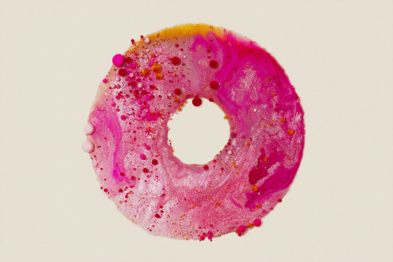 Donuts A Liquid Photography Series By Ruslan Khasanov (7)