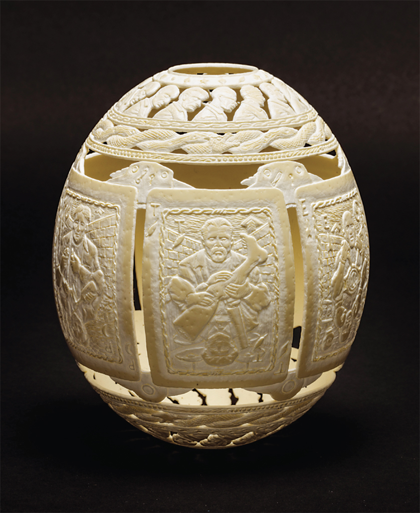 Intricate Carvings On Ostrich Eggs By Gil Batle (14)